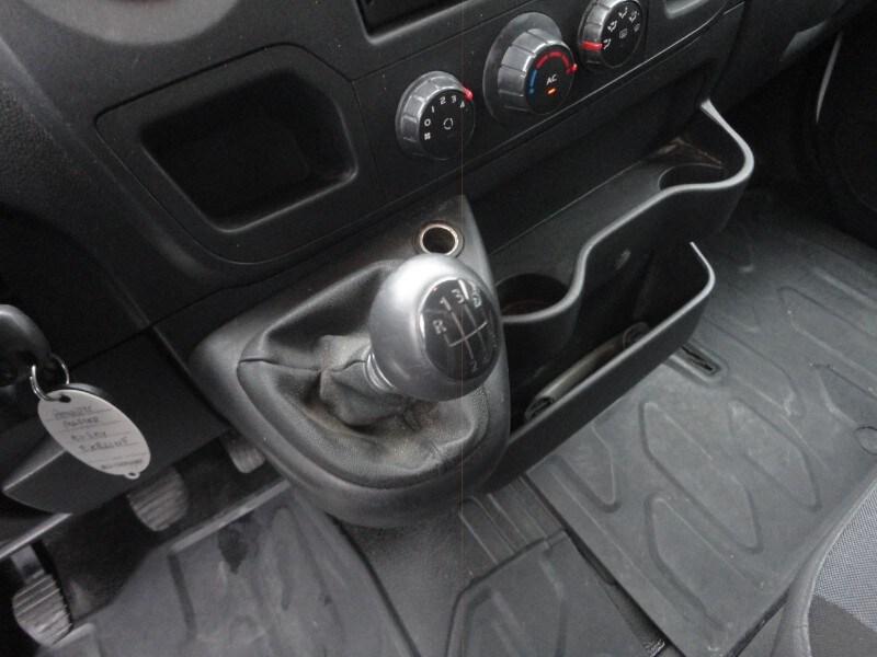 RENAULT Master 5ª serie Master T35 2.3 dCi/150...