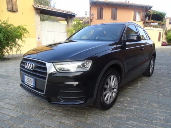AUDI Q3 2.0 TDI 150 CV Business