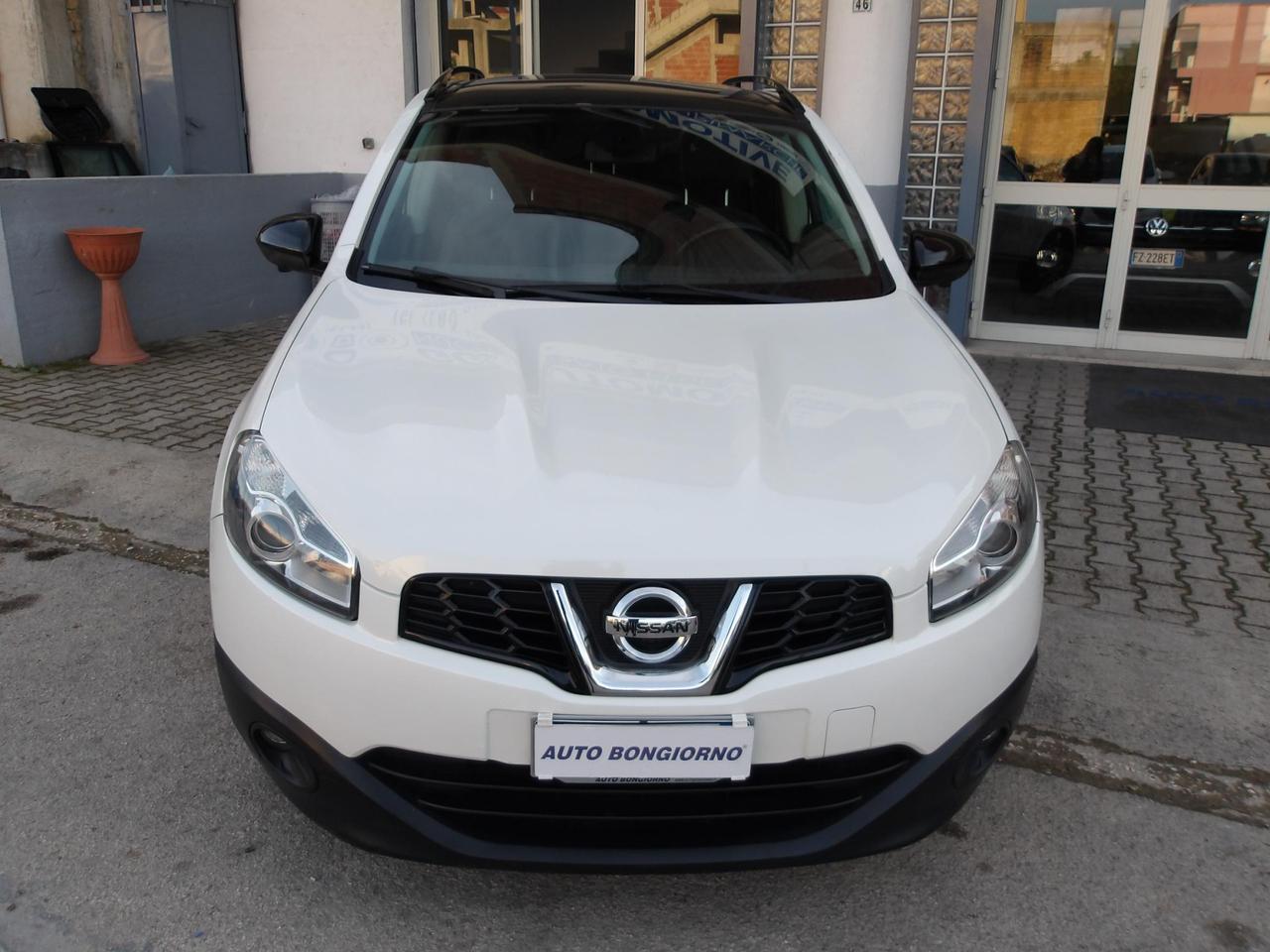 Nissan Qashqai 1.5 dci Tekna Dpf FL *TETTO PANORAMICO * GANCIO DI TRAINO *