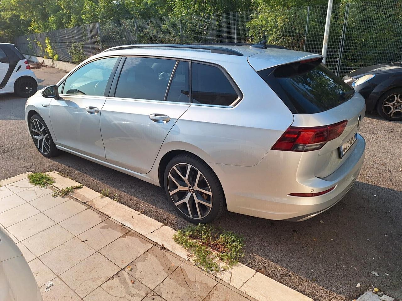 Volkswagen Golf Variant 1.5 TGI DSG Life