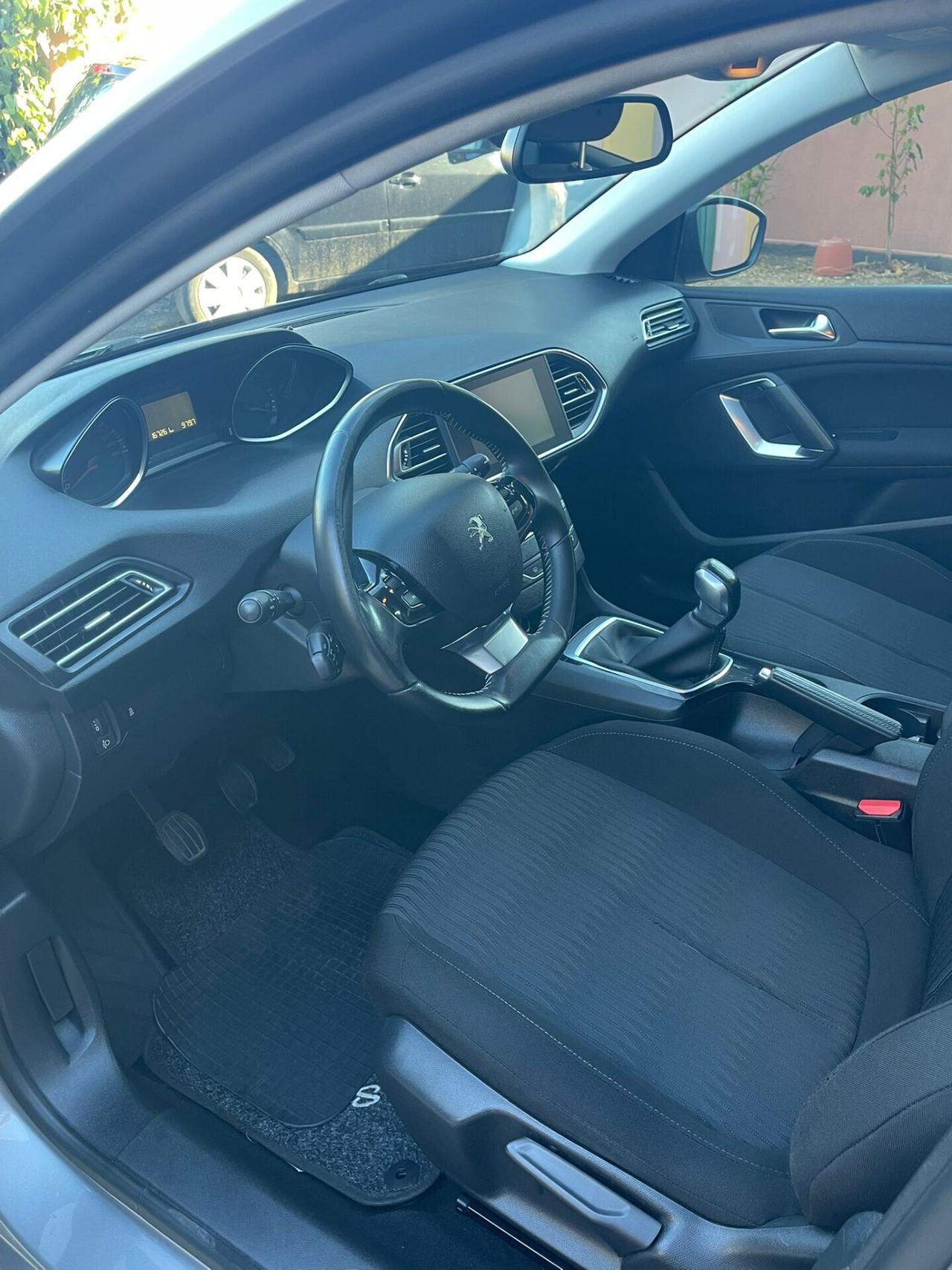 Peugeot 308 1.6 HDi 92 CV Business