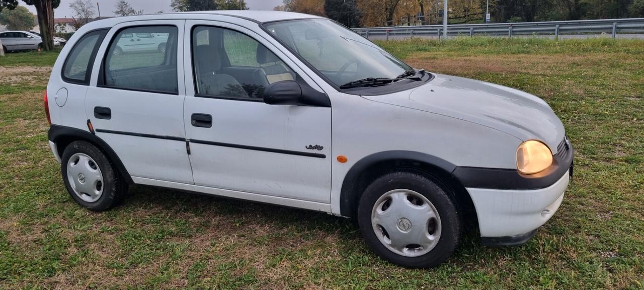 Opel Corsa 1.2