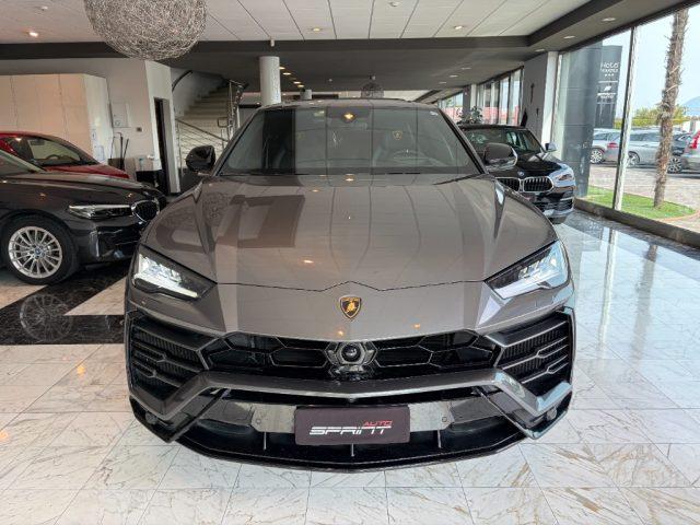LAMBORGHINI Urus 4.0 650CV