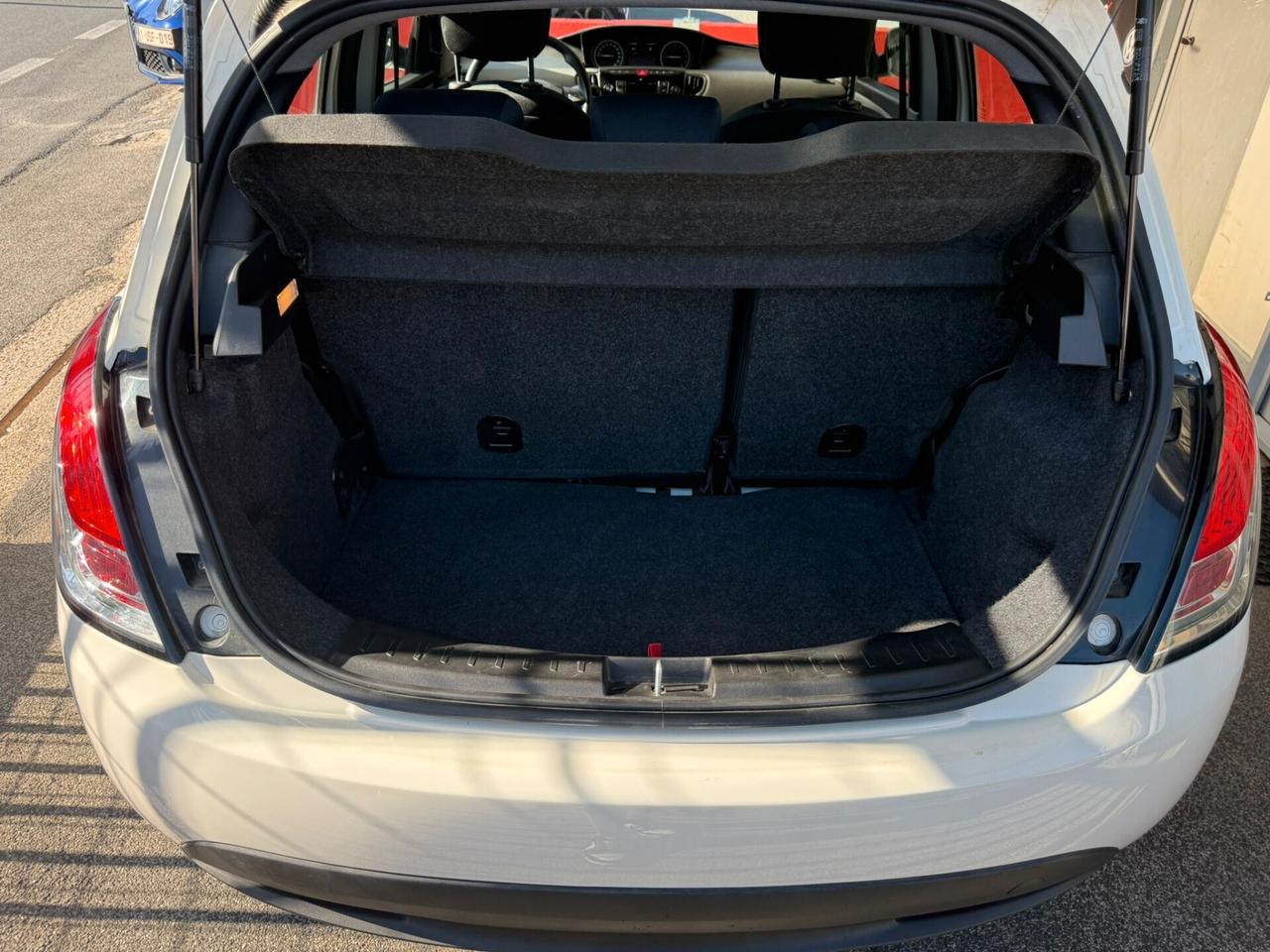 Lancia Ypsilon 1.0 FireFly 5 porte S&S Hybrid - AZIENDALE - EURO6 - NO VINCOLO FINANZIAMENTO