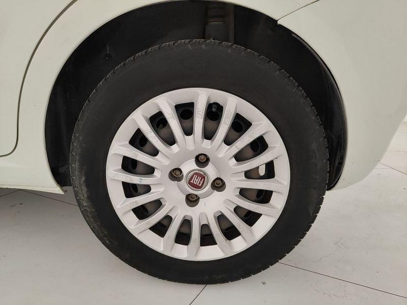 FIAT Punto Punto 0.9 TwinAir Turbo 105 CV S&S 5 porte Young - RISERVATA A COMMERCIANTI !
