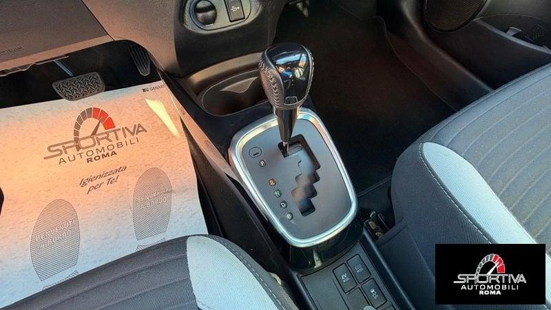 Toyota Yaris RATA MENSILE 165,00 Yaris 1.5 Hybrid 5 porte Style