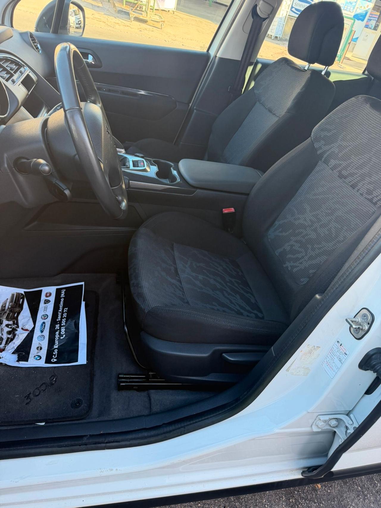 Peugeot 3008 1.6 HDi 112CV Business