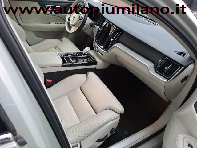 VOLVO V60 T6 Recharge AWD Plug-in Hybrid Inscription Express