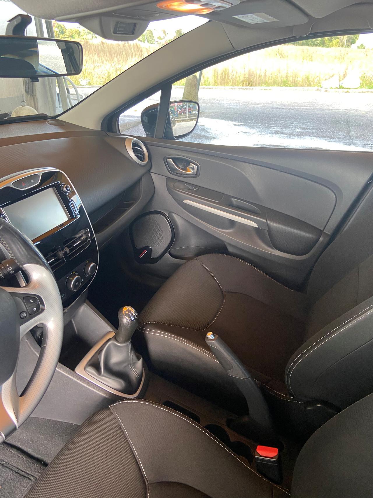 Renault Clio dCi 8V 90CV Start&Stop 5 porte NEOPATENTATI