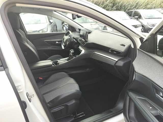 Peugeot 3008 BlueHDi 130 S&S Allure Pack