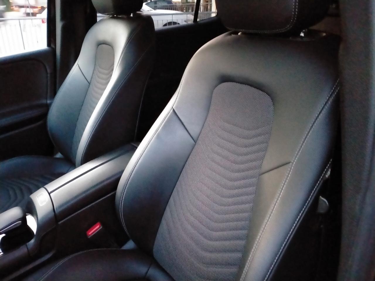 Mercedes-Benz GLB 180 D BUSINESS EXTRA 8MLED/SEDILI SPORT/DISPLAY MAXI