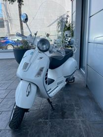 Vespa GTS 300