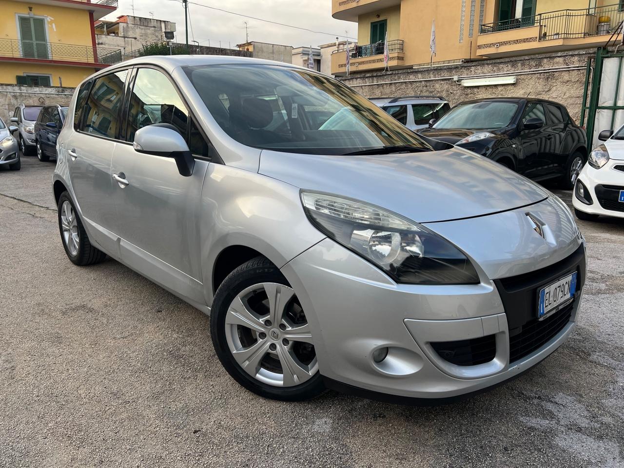 Renault Scenic Scénic X-Mod 1.6 dCi 130CV Luxe