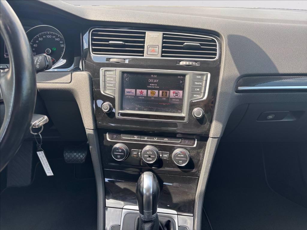 VOLKSWAGEN Golf 5p 1.4 tsi Highline 125cv dsg E6 del 2015