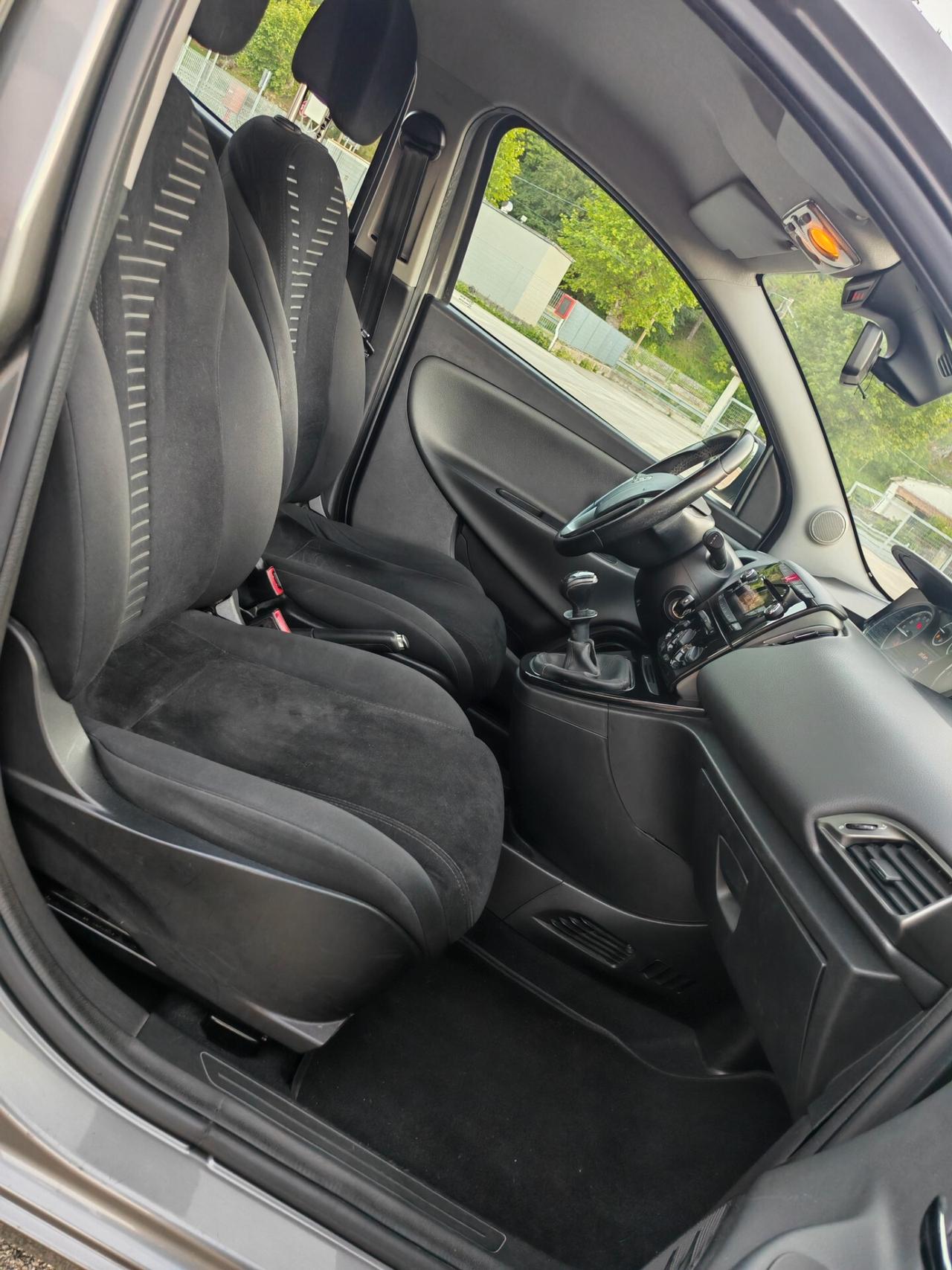 Lancia Ypsilon 1.2 69 CV Platinum