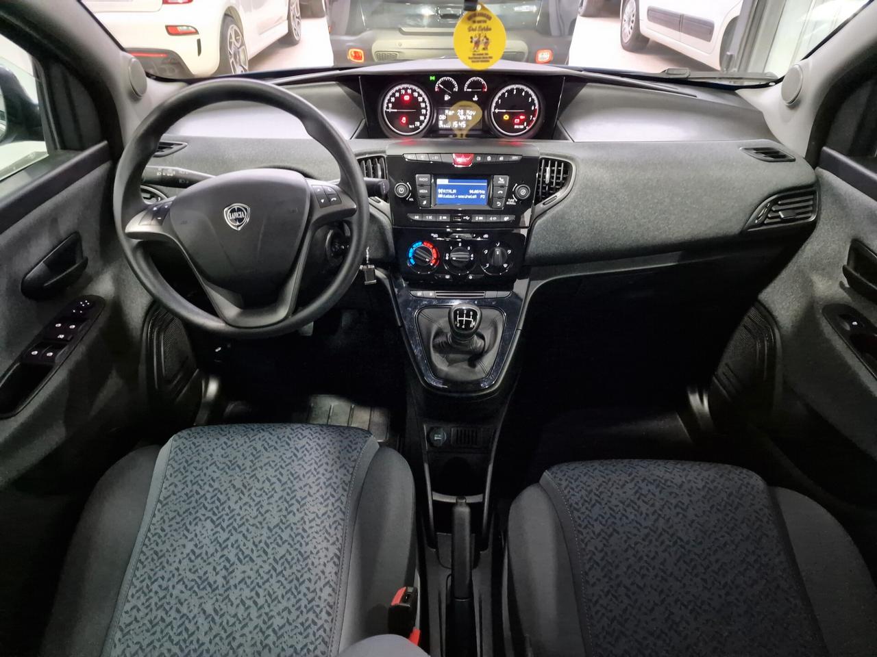 Lancia Ypsilon 1.2 69 CV 5 porte GPL Alberta Ferretti