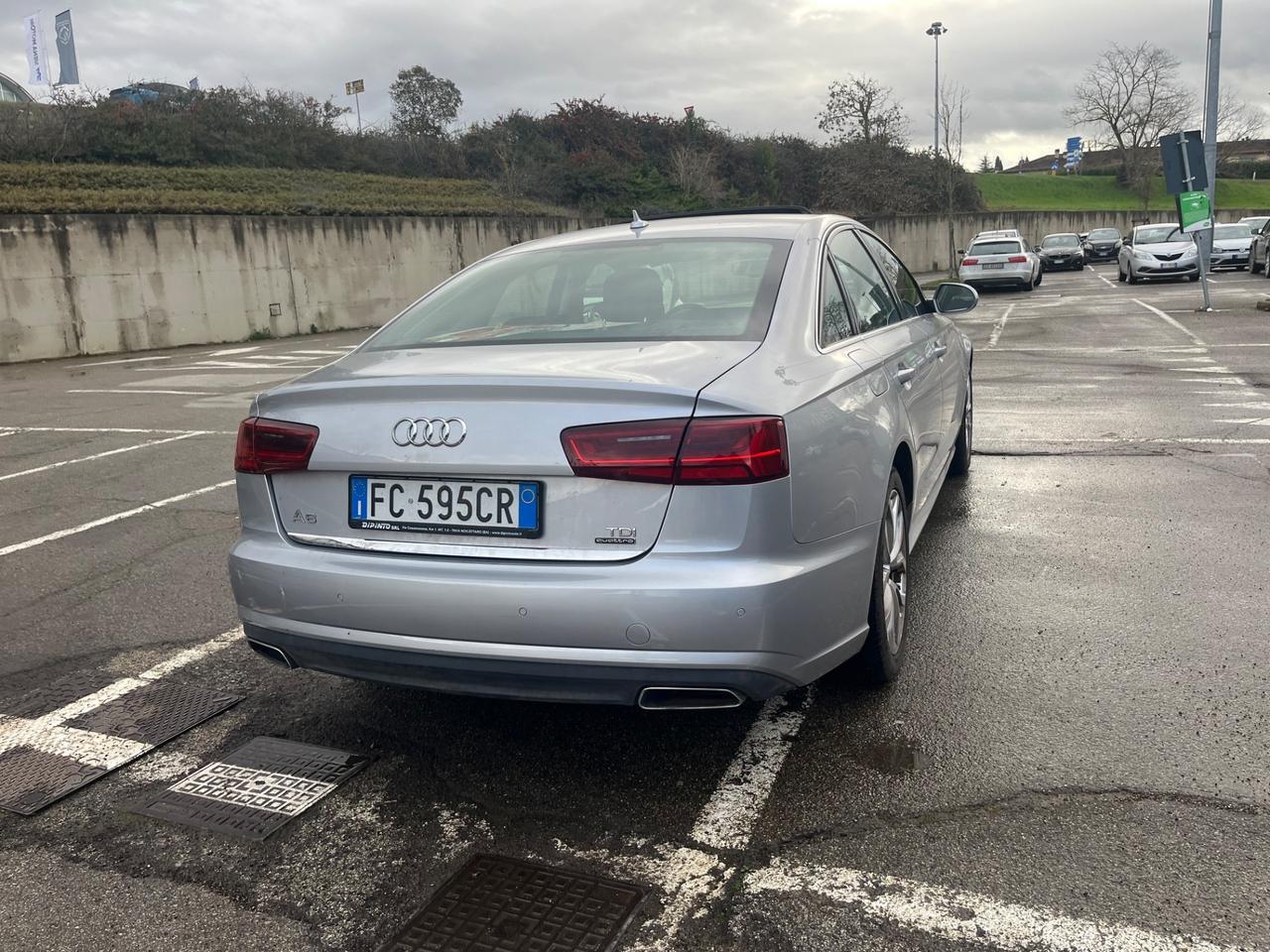 Audi A6 3.0 TDI 272 CV quattro S tronic Business 284.000 KM