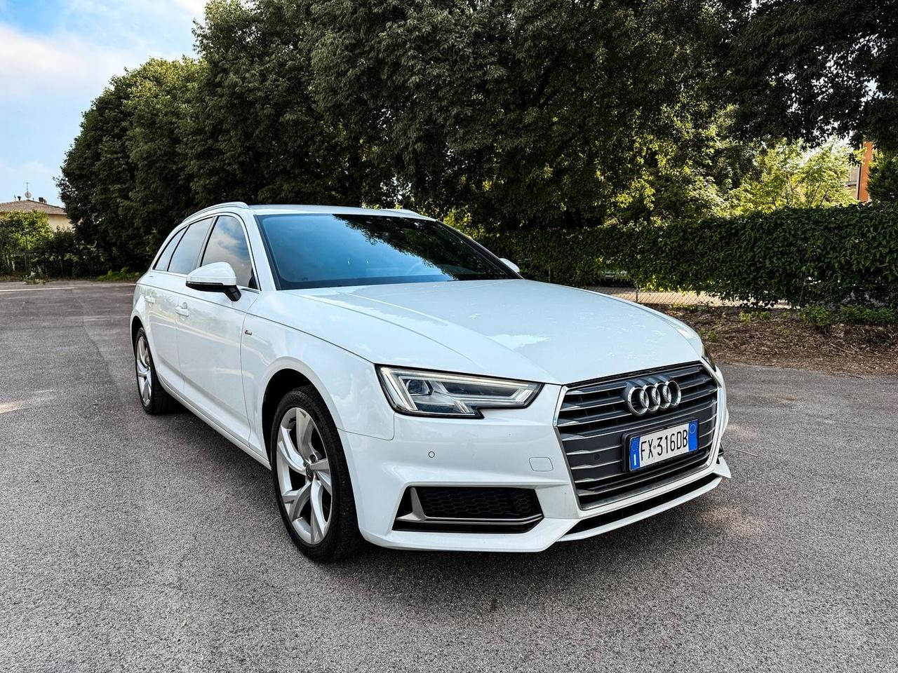 Audi A4 45 TFSI quattro S tronic Sport