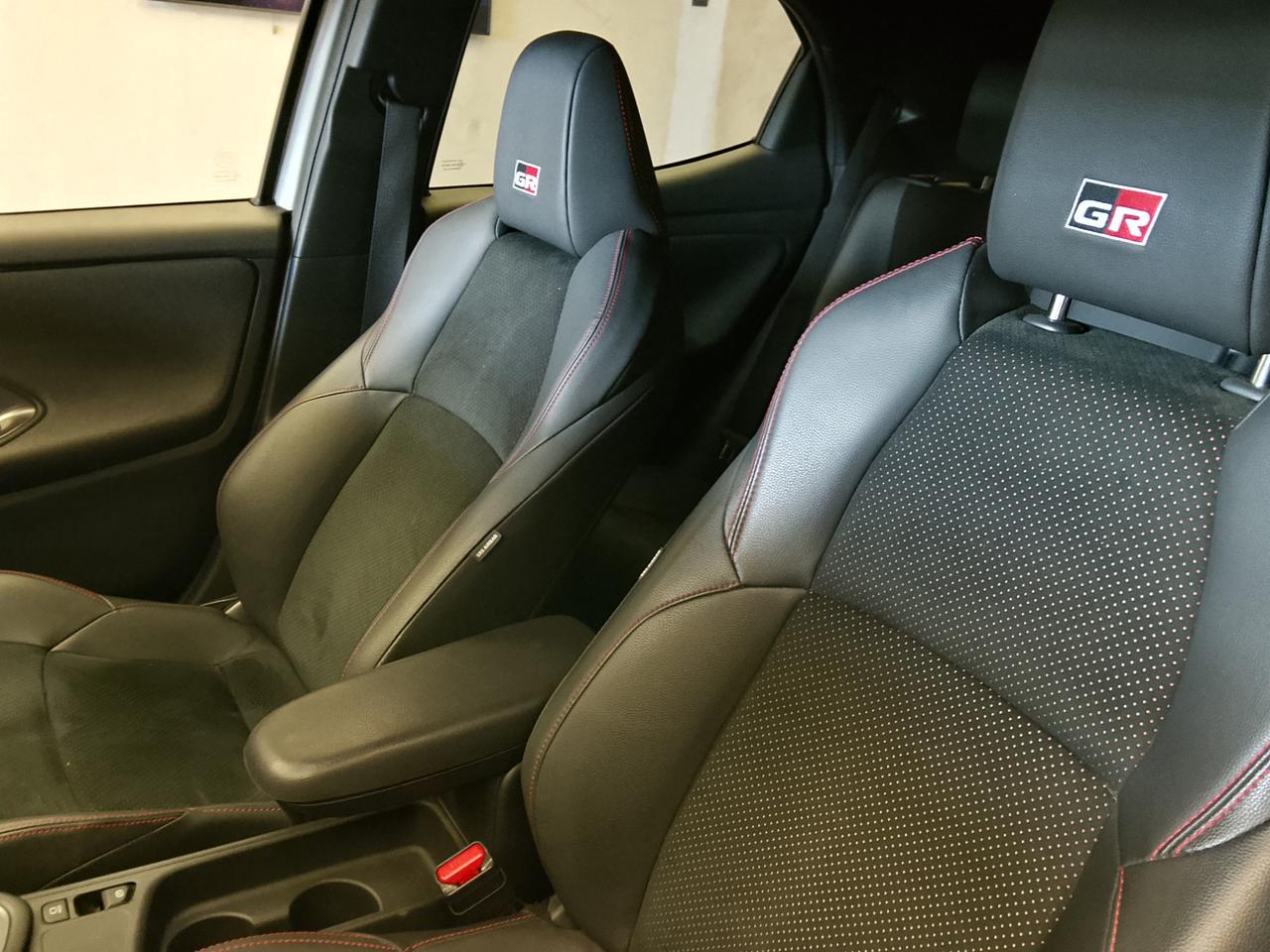 TOYOTA Yaris IV - Yaris 1.5h 130 GR Sport