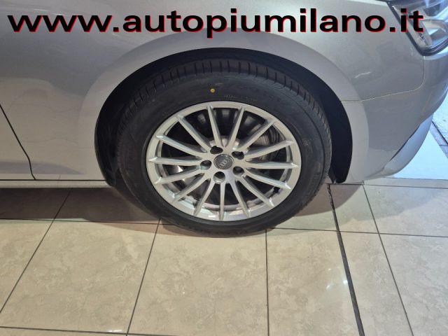 AUDI A4 Avant 35 TDI S tronic Business Sport