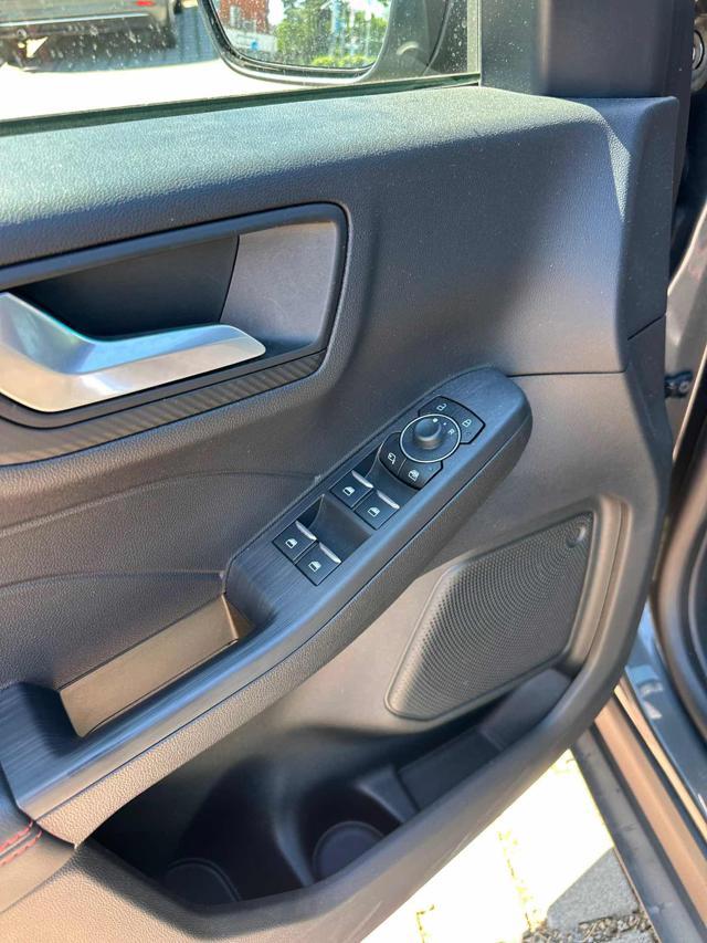 FORD Kuga 2.5 Full Hybrid 180 CV CVT 2WD ST-Line