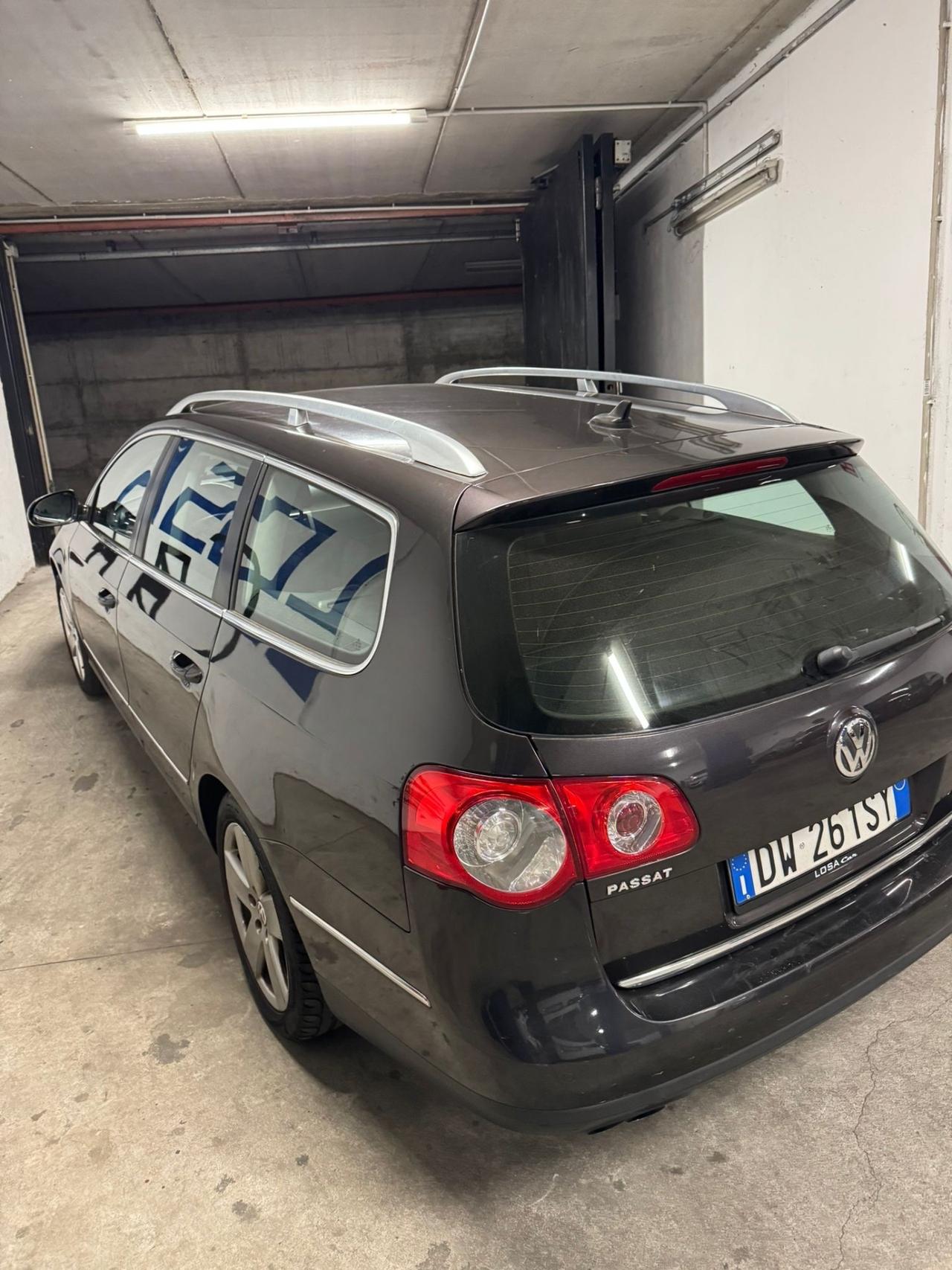 Volkswagen Passat 2.0 TDI DPF Var. Highline 2009 EURO 5