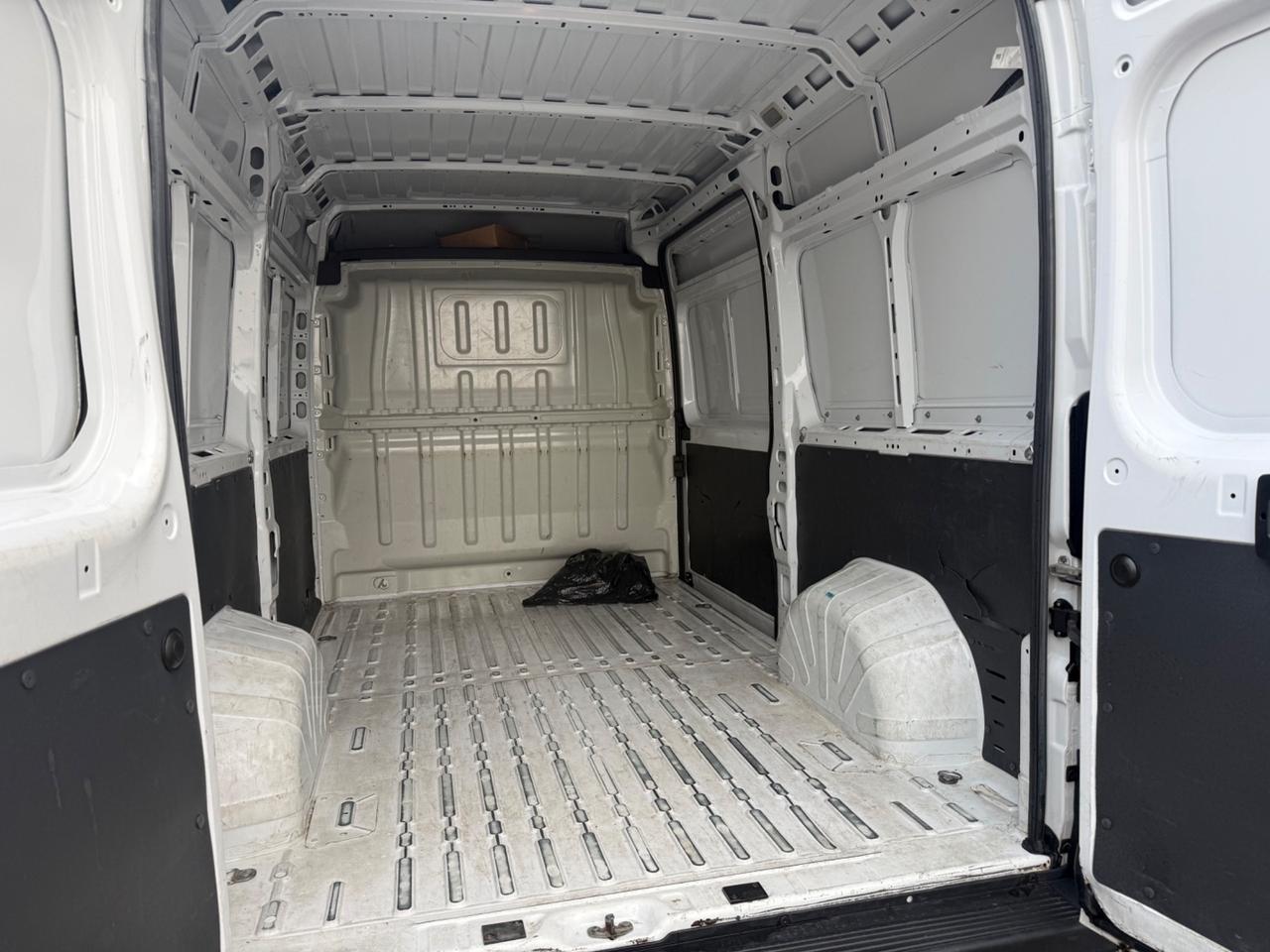 Peugeot Boxer 33 2.2 BlueHDi 140 S&S PM-TM Furgone IVA ESPOSTA