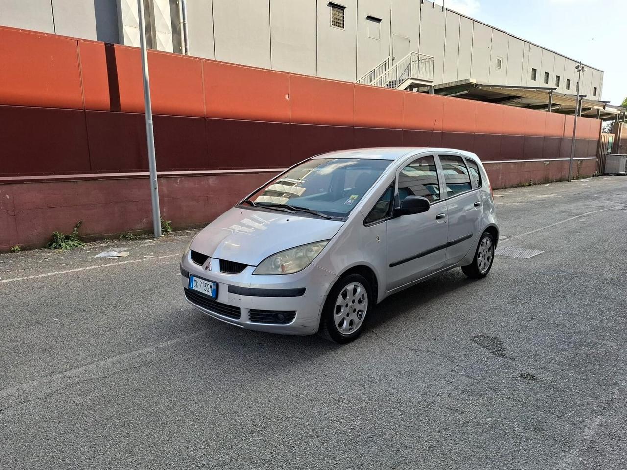 Mitsubishi Colt