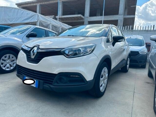 RENAULT CAPTUR 12/2014 118. 000 KM!