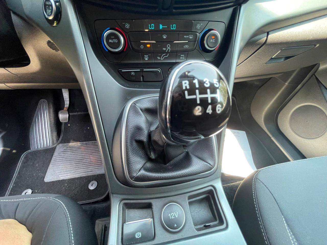 Ford Kuga 2.0 TDCI 120 CV S&S 2WD Powershift ST-Line