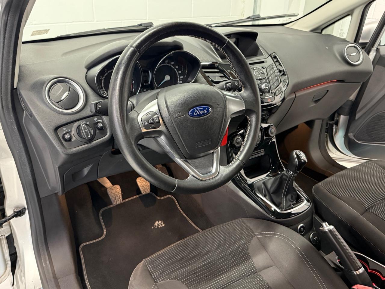 Ford Fiesta 1.4 5p. Bz.- GPL Titanium