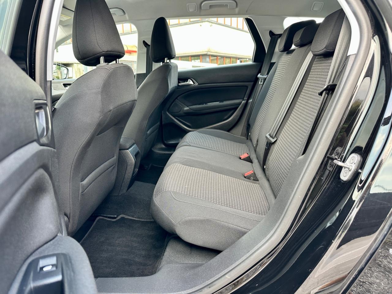 PEUGEOT 308 1.6HDi 2018 - 120CV ALLURE IMPECCABILE OK NEOPATENTATI IVA COMPRESA