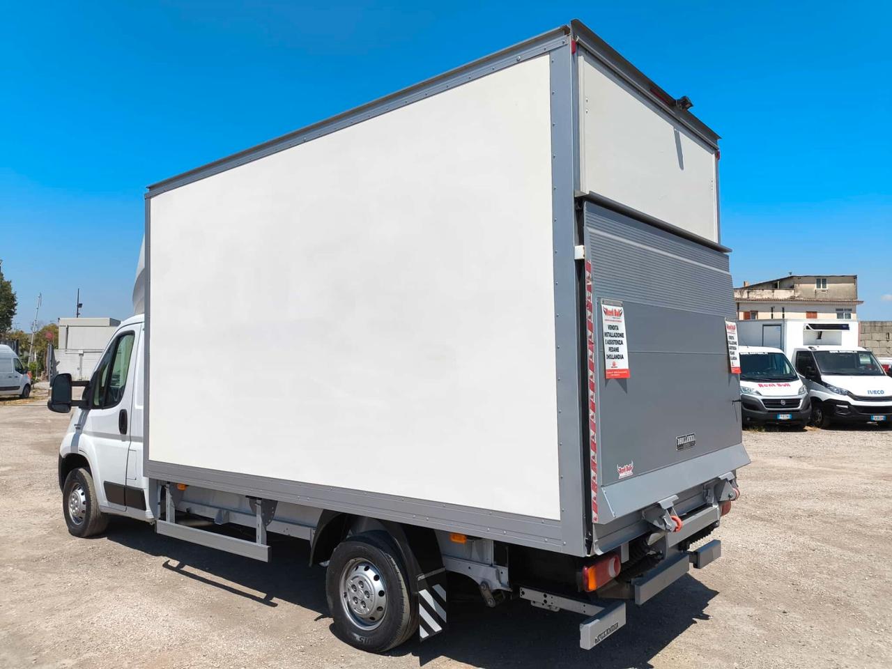 FIAT DUCATO 35Q. FURGONATO IN PLAYWOOD CON PEDANA CARICATRICE RIF:11723