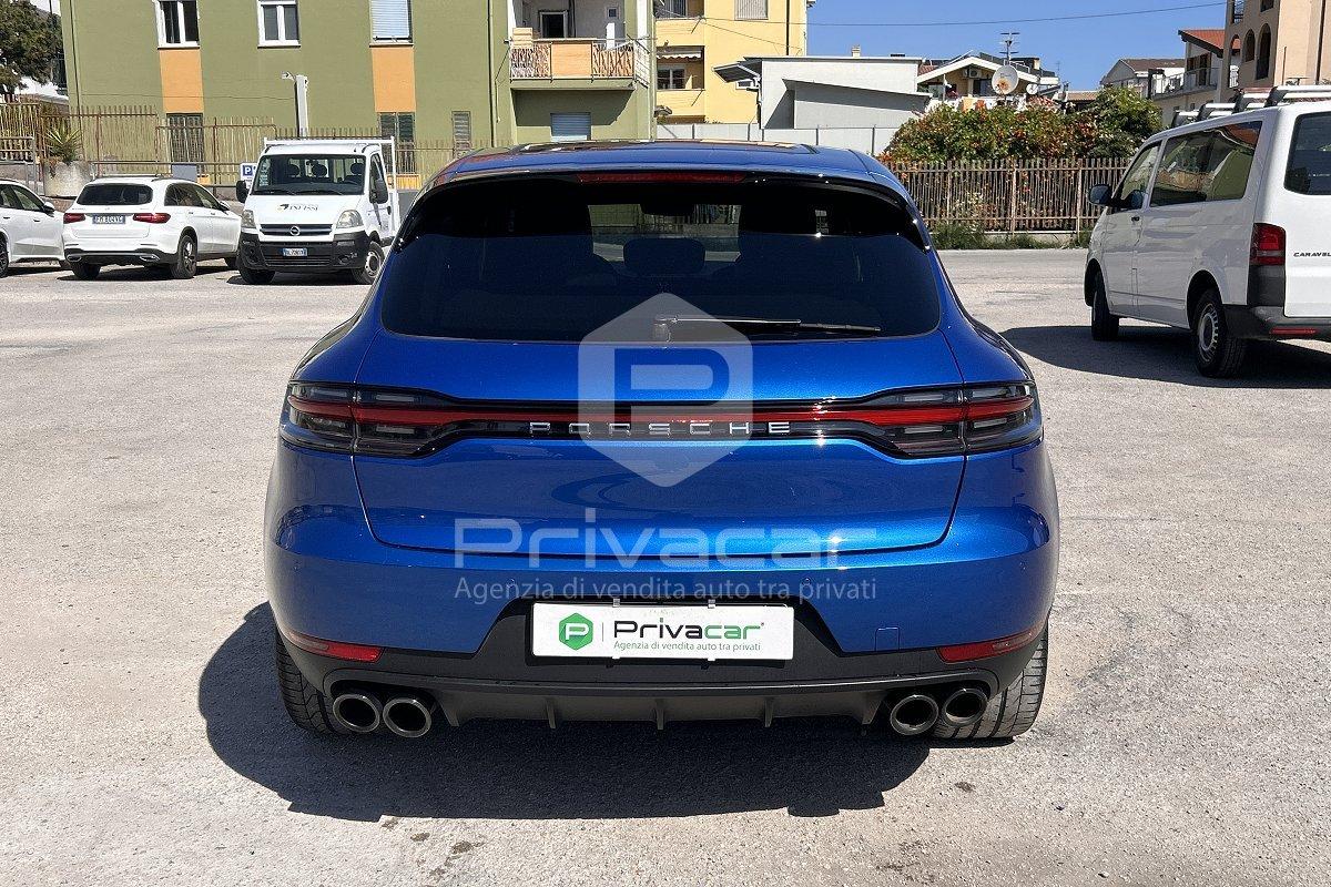 PORSCHE Macan 2.0