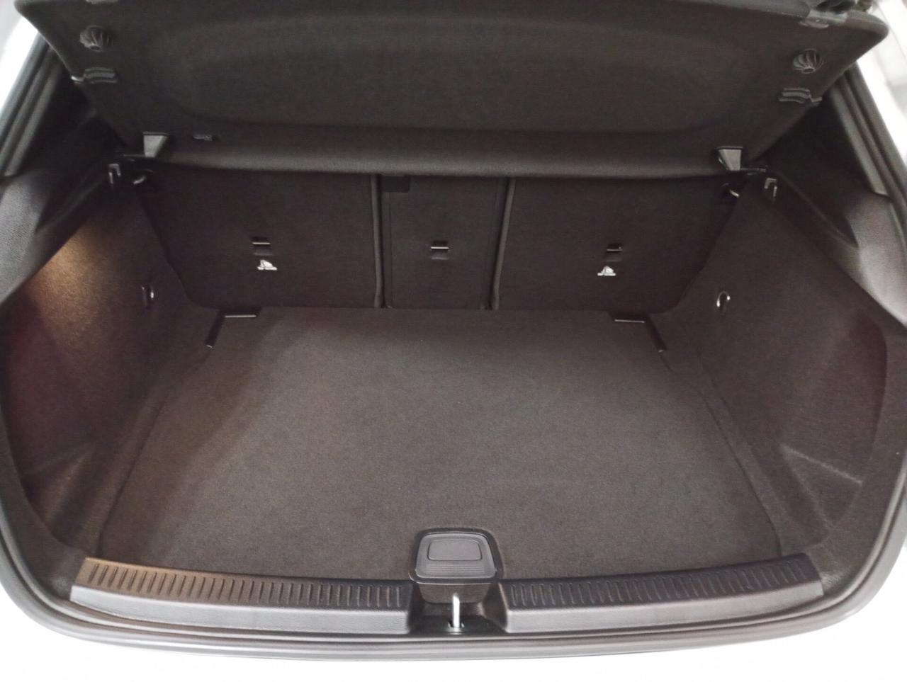 Mercedes-benz A 200 Automatic Premium Night Edition AMG