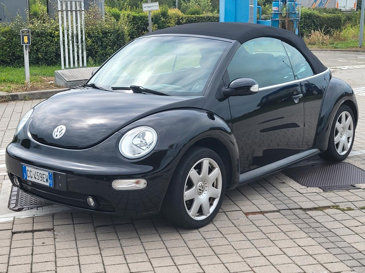 Volkswagen New Beetle 2.0 Cabrio