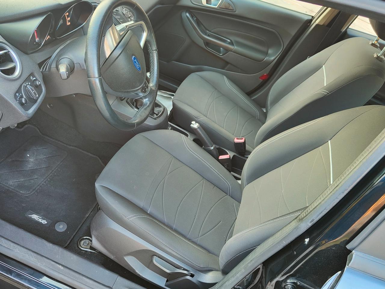 Ford Fiesta 1.5 TDCi 75CV 5 porte Business