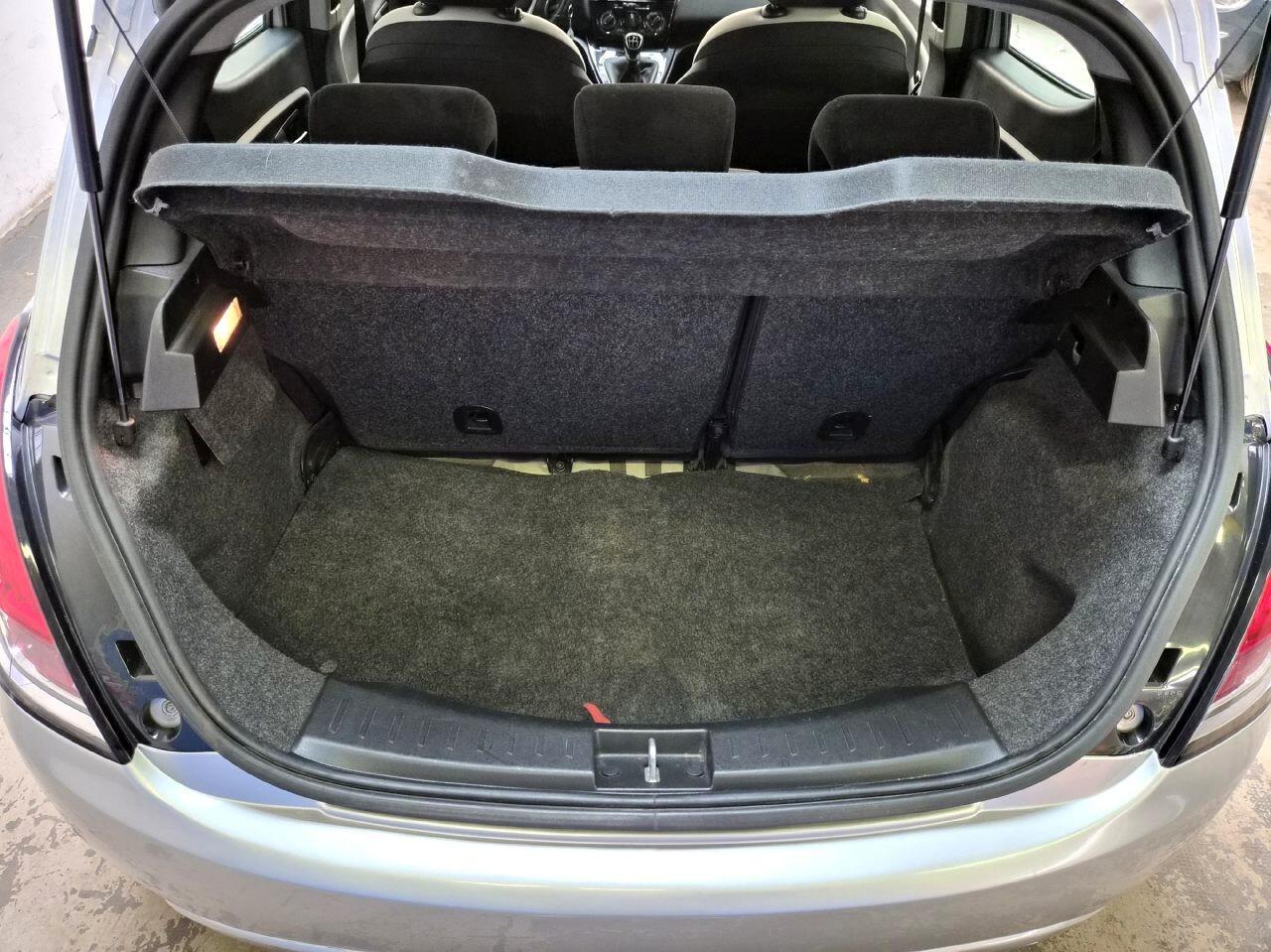 Lancia Ypsilon 1.2 Gold 69cv