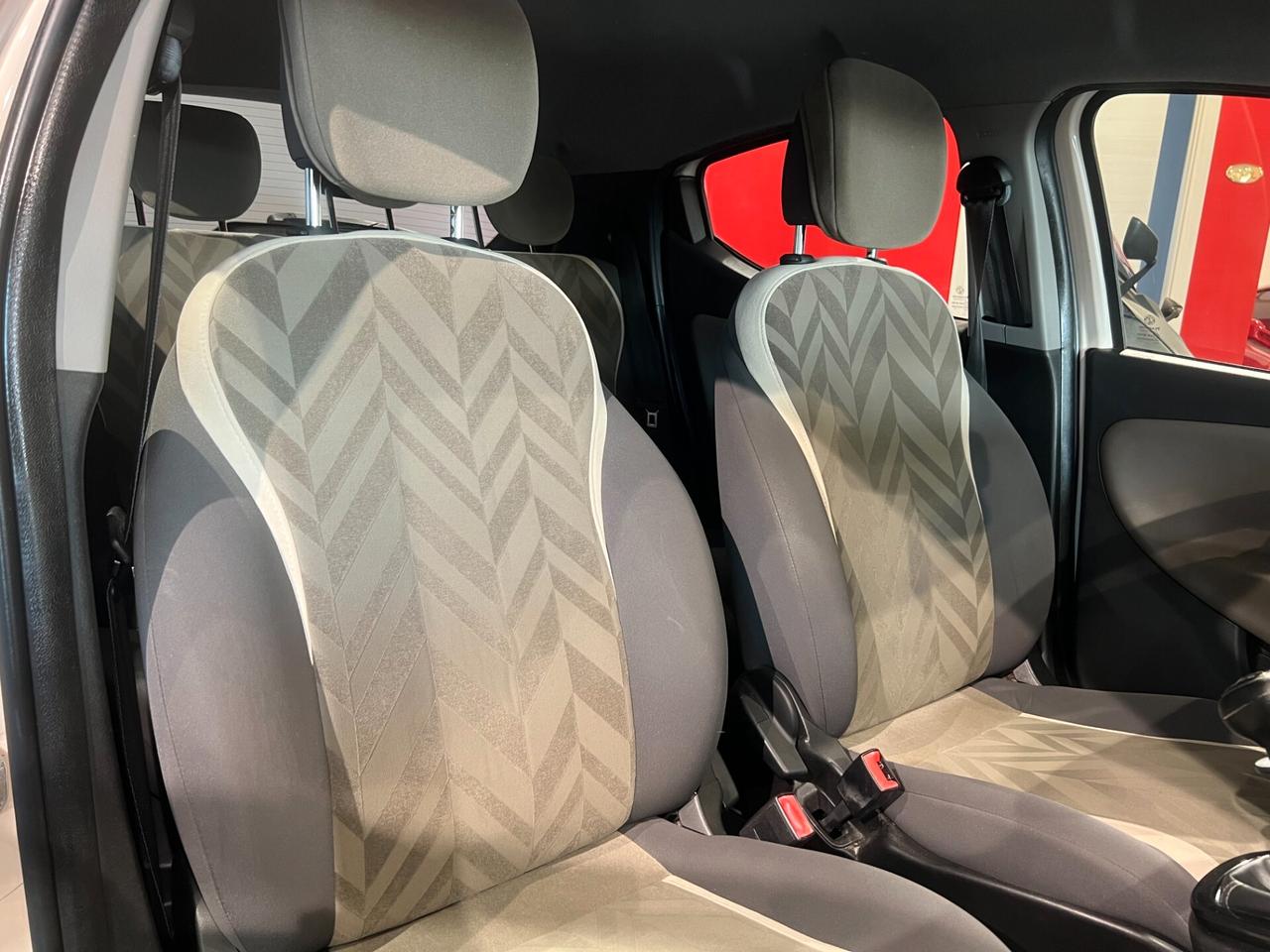 Lancia Ypsilon 1.2 69 CV 5 porte Gold METANO