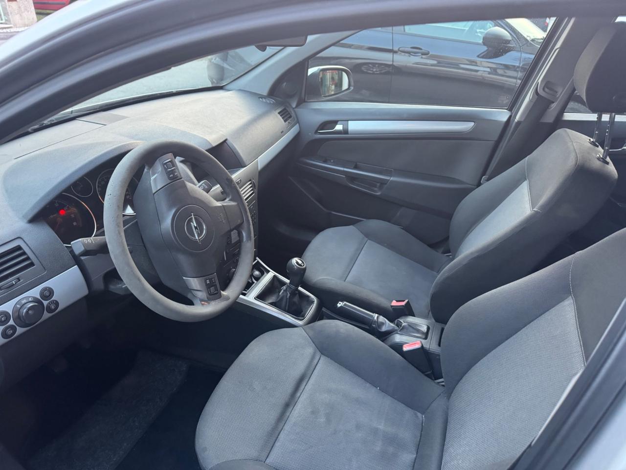 Opel Astra 1.4 16V Twinport 5 porte Enjoy