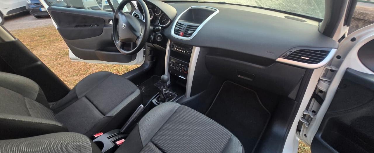 Peugeot 207 Plus 1.4 8V 75CV 5p. ECO GPL