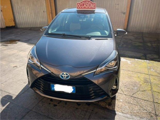 Toyota Yaris 1.5 Hybrid 5 porte Automatico