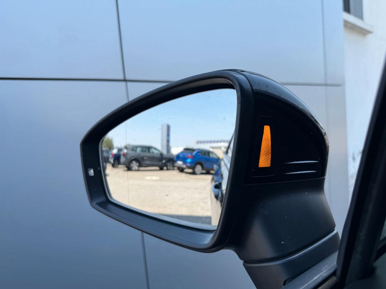 Volkswagen Tiguan 1.5 tsi R-Line 150cv dsg / NO VINCOLI /