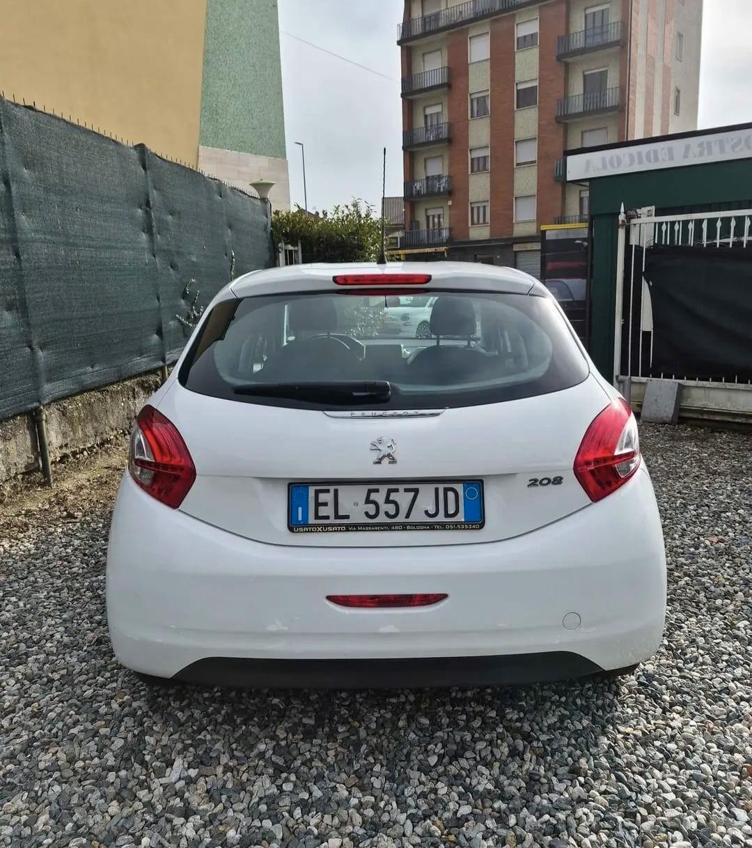 Peugeot 208 1.2 VTi 82 CV 5 porte Allure