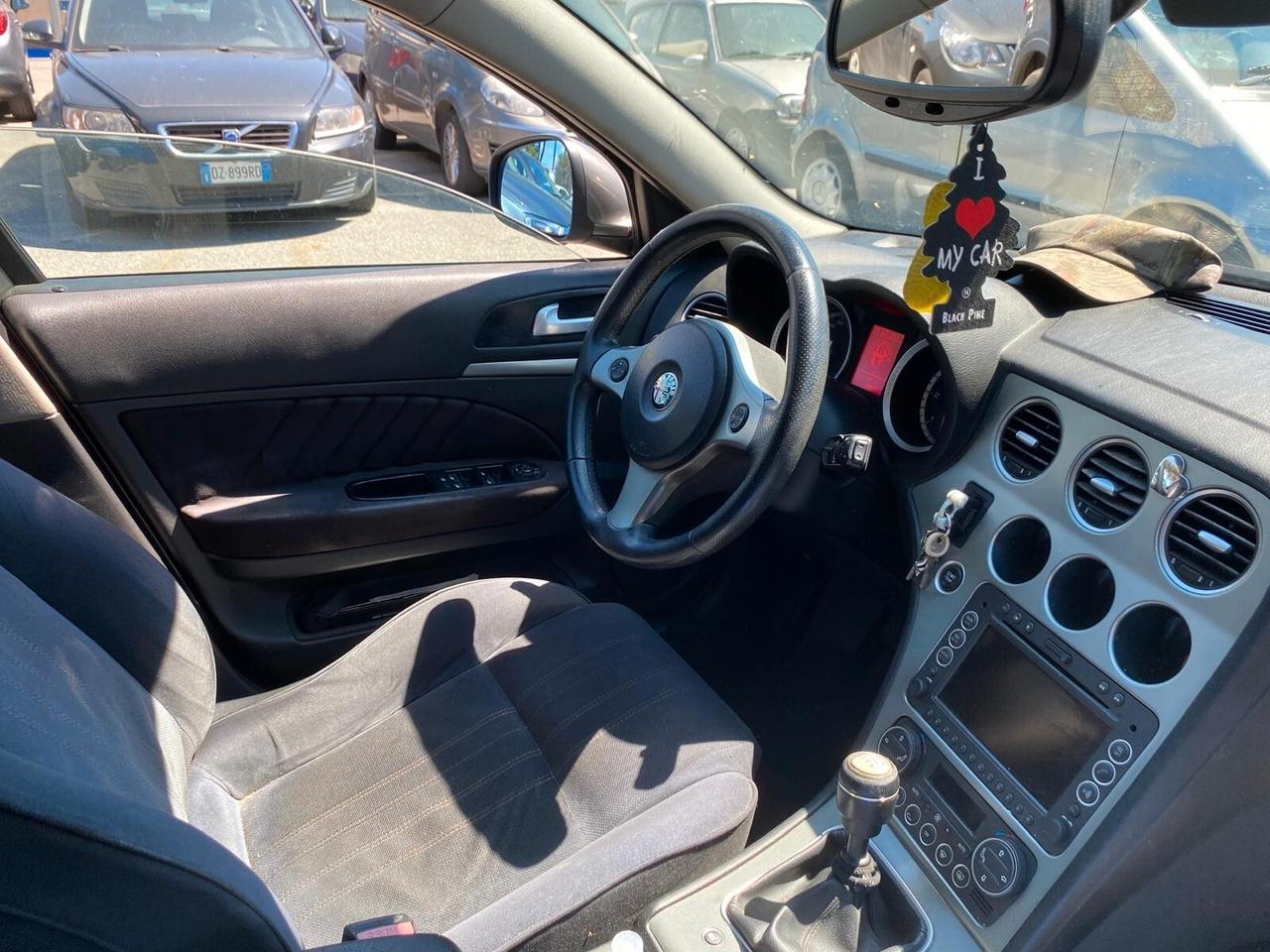 Alfa Romeo 159 1.9 JTDm 16V Sportwagon Progression