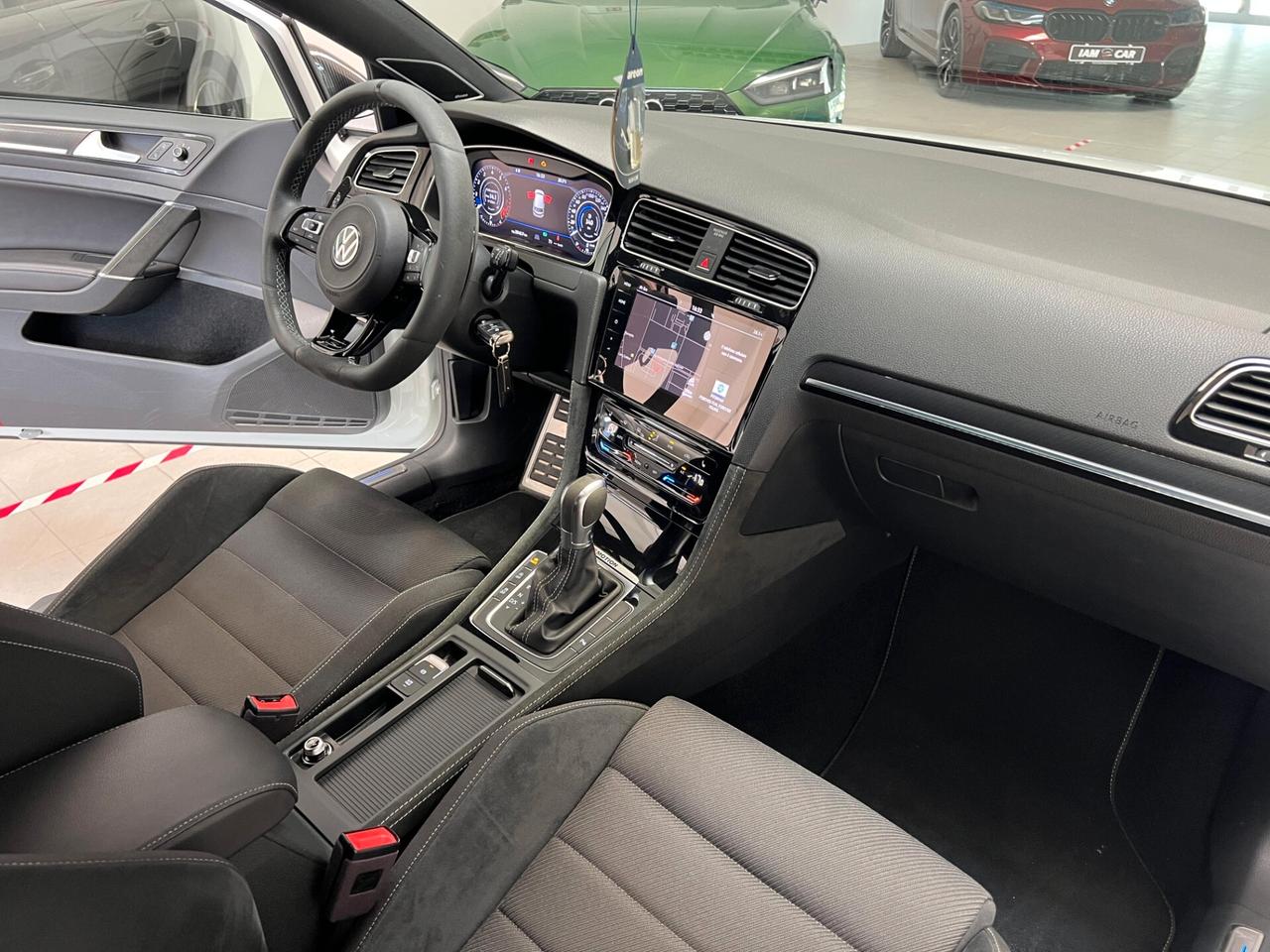 Volkswagen Golf R 2.0 TSI DSG 4MOTION 3p. 310cv /228kw