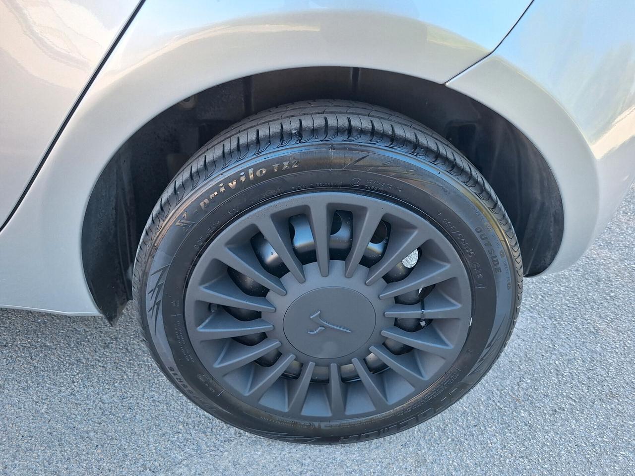 Lancia Ypsilon 1.2 69 CV 5 porte Elefantino 2015