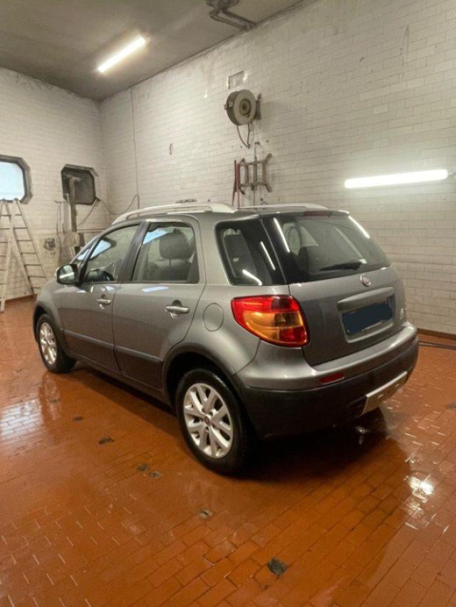 FIAT Sedici 2.0 MJT 16V DPF 4x4 Emotion