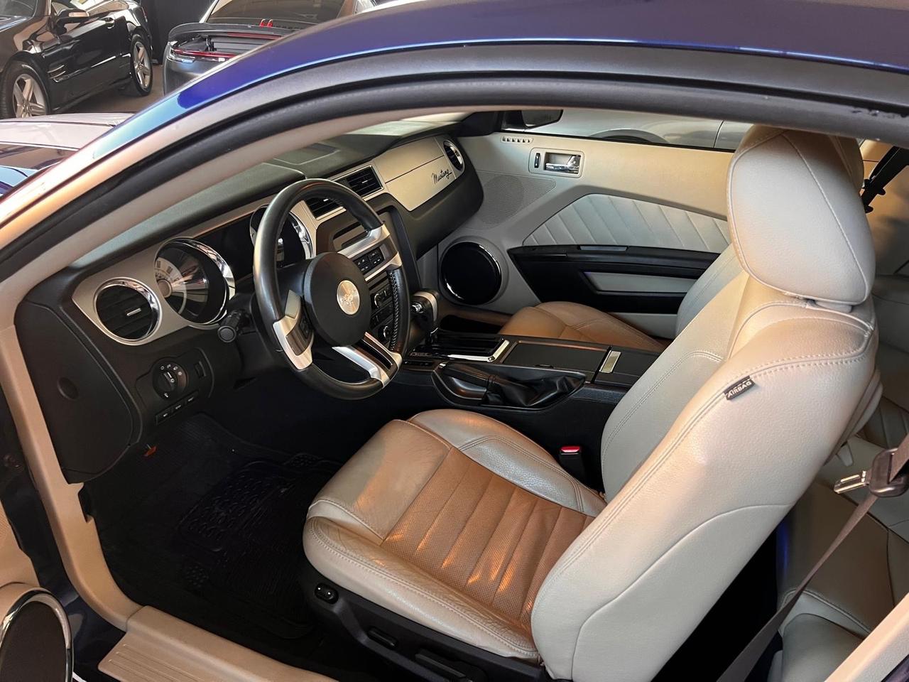 Ford Mustang 4.0 v6 first paint