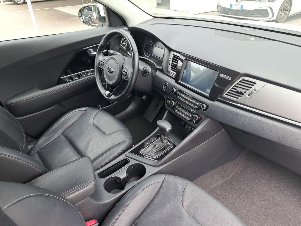 Kia Niro 1.6 gdi phev premium pack dct my18